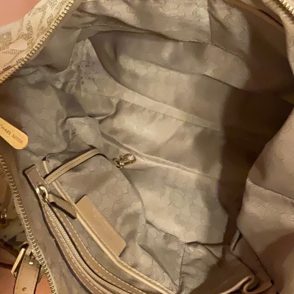 Michael Kors tote - Picture 3 of 5